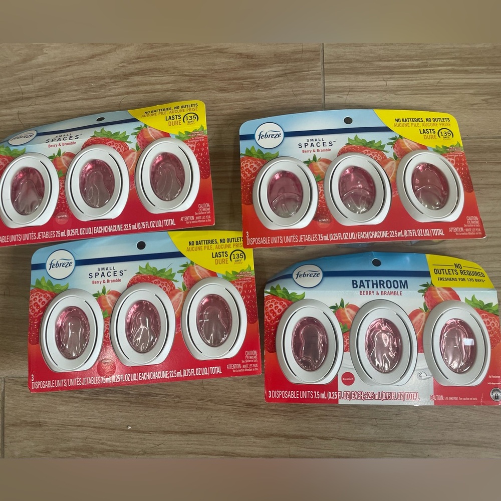 (4) Febreze Small Spaces / Bathroom Air Freshener Berry & Bramble 3pk